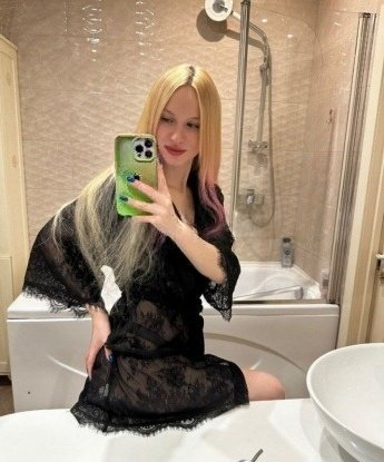 В Москве я создам для тебя незабываемую атмосферу страсти и наслаждения. 💋
🔥 Мои услуги включают все, что ты можешь себе представить: от классического секса и массажа до ролевых игр и стриптиза. Я открыта для экспериментов и готова попробовать новые вещи. Моя цель - удовлетворить тебя полностью и оставить тебя счастливым.
💎 Я обладаю идеальной фигурой, сексуальным обаянием и умением слушать и воплощать в жизнь все твои сокровенные мечты. В моей арсенале также есть отличные отзывы от предыдущих клиентов, которые говорят о моей профессиональности и нежности.
📸 Фото, которые ты видишь, абсолютно реальны, и я обещаю тебе, что встретишь меня именно такой, как на них. Я с нетерпением жду возможности познакомиться с тобой и подарить тебе ночь, о которой ты будешь мечтать еще долго. 💫 Давай встретимся в Москве, и я покажу тебе незабываемое время! 😉 Альбина
